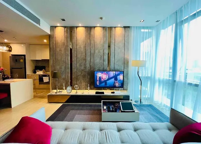 Luxurious In Prime Area * Bangkok