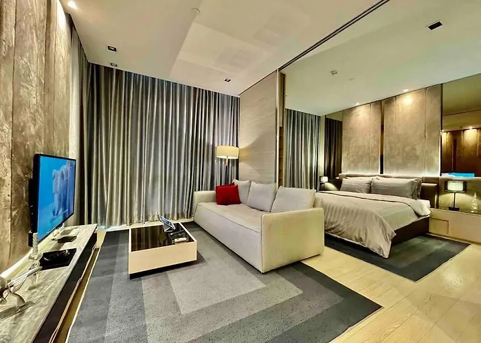 Luxurious In Prime Area Lejlighed Bangkok