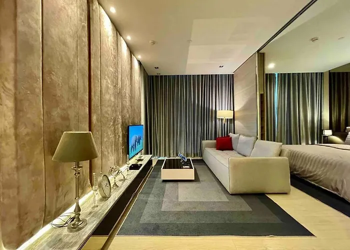 Lejlighed Luxurious In Prime Area Bangkok