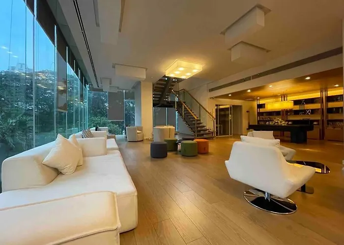Luxurious In Prime Area * Bangkok