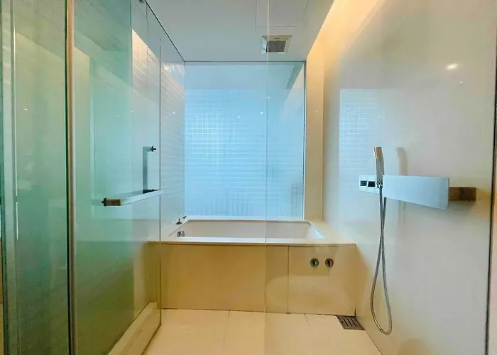 Luxurious In Prime Area Bangkok
