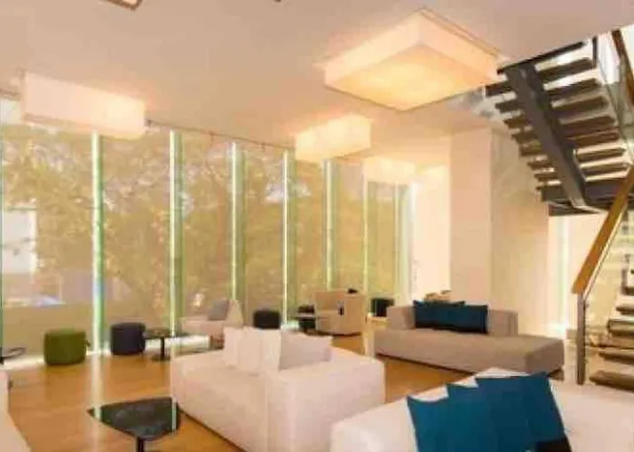 Luxurious In Prime Area Bangkok