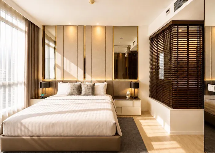 Luxurious In Prime Area * Bangkok