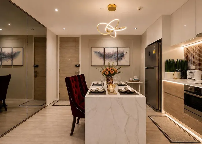 Luxurious In Prime Area Lejlighed